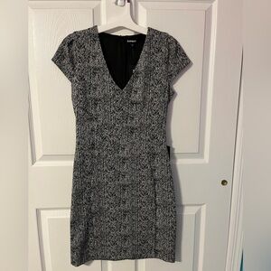 Black and white Express Dress